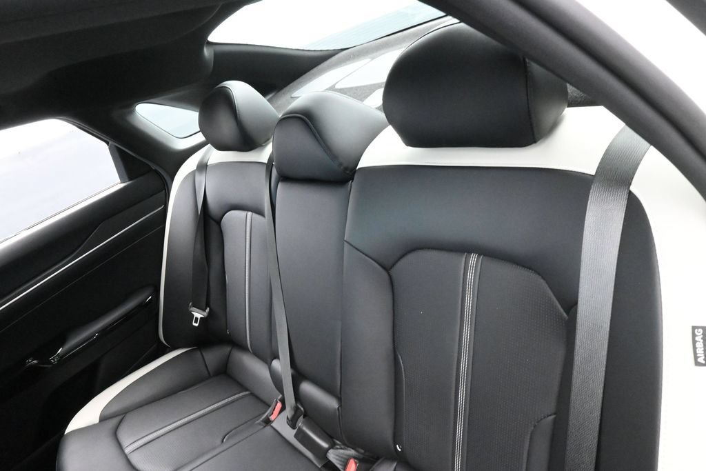 Used 2026 Kia K5 GT-Line w/ GT-Line Premium Package FWD image 38