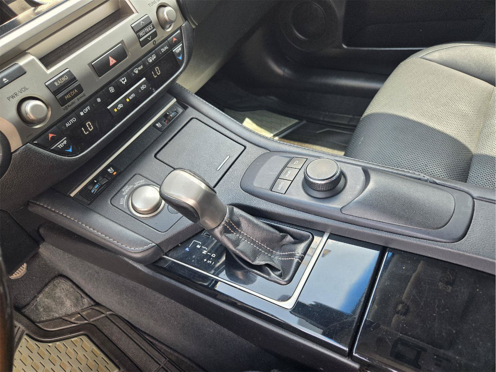 Used 2017 Lexus ES 350 w/ Premium Package FWD image 17