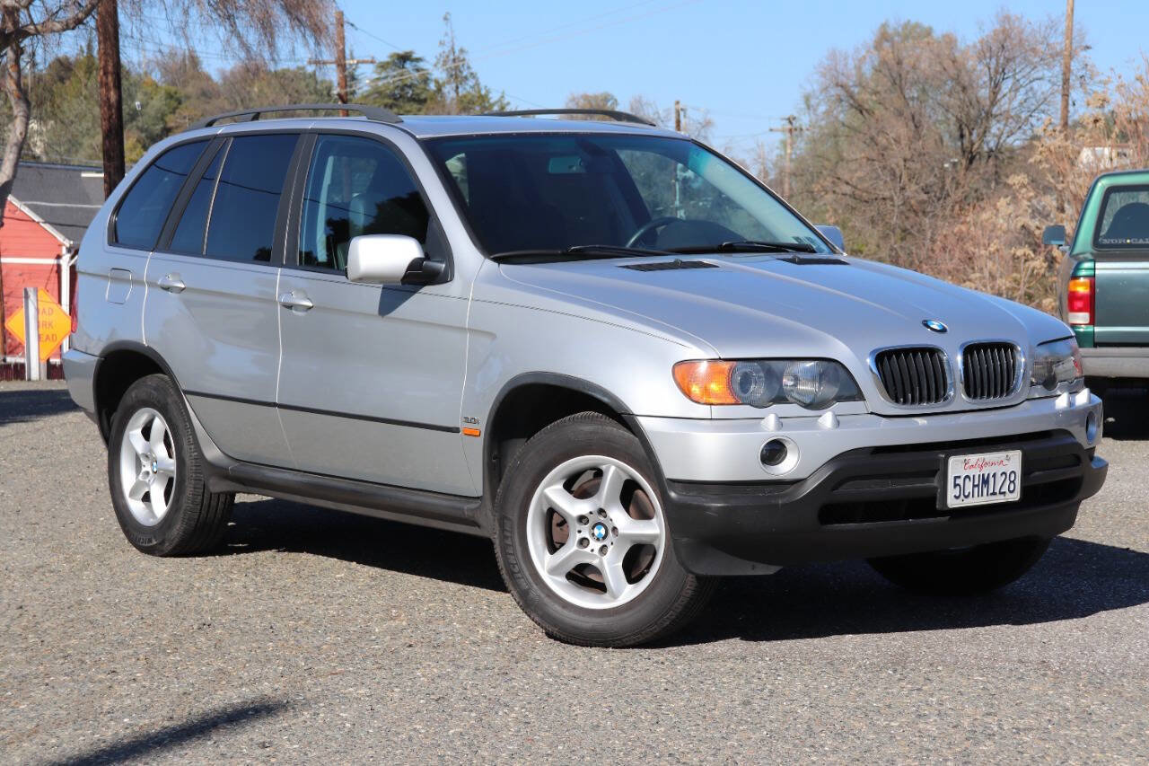 Used 2002 BMW X5 3.0i image 1