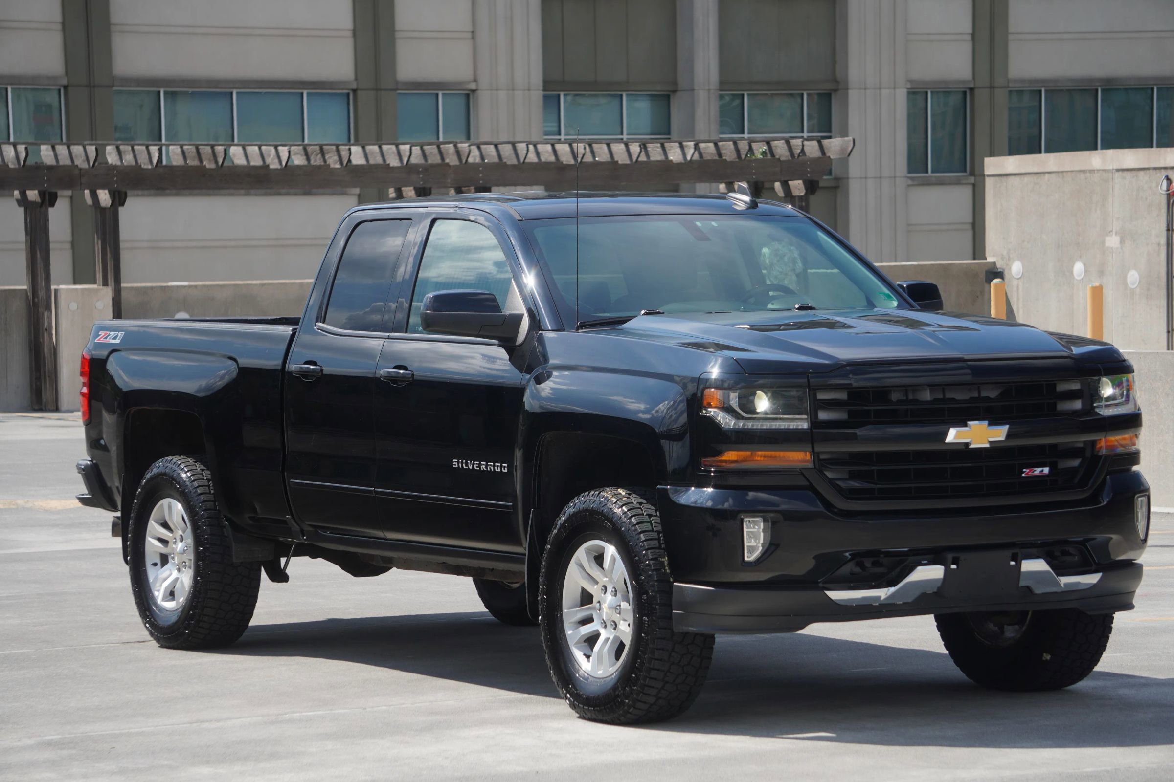 Used 2016 Chevrolet Silverado 1500 LT w/ All Star Edition image 5
