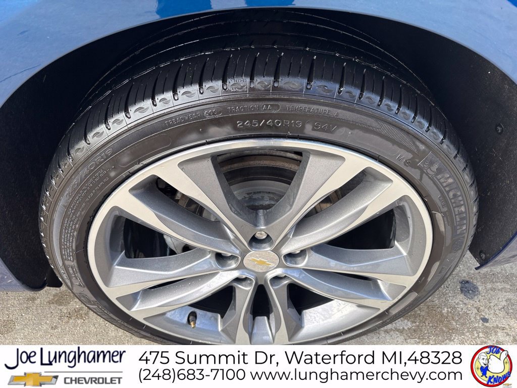 Used 2019 Chevrolet Malibu Premier w/ Sun and Wheel Package FWD image 12