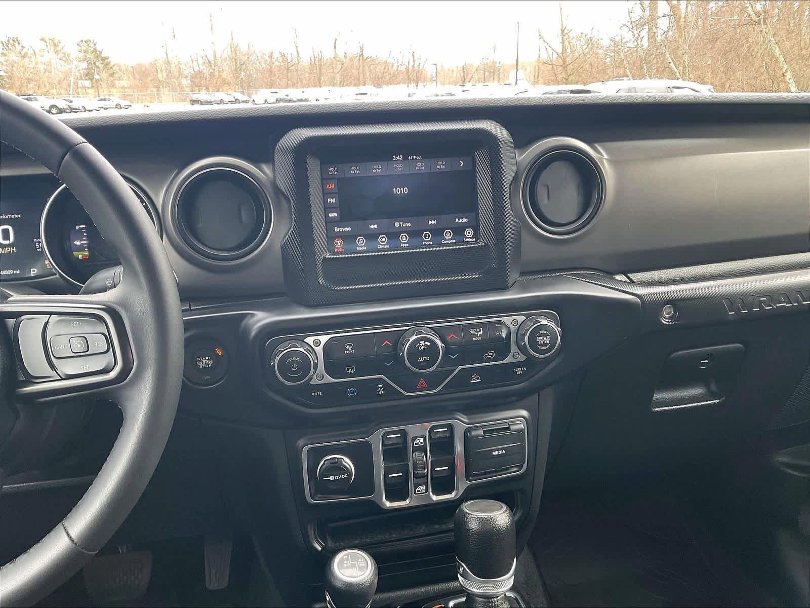 Used 2023 Jeep Wrangler Unlimited AWD/4WD image 18