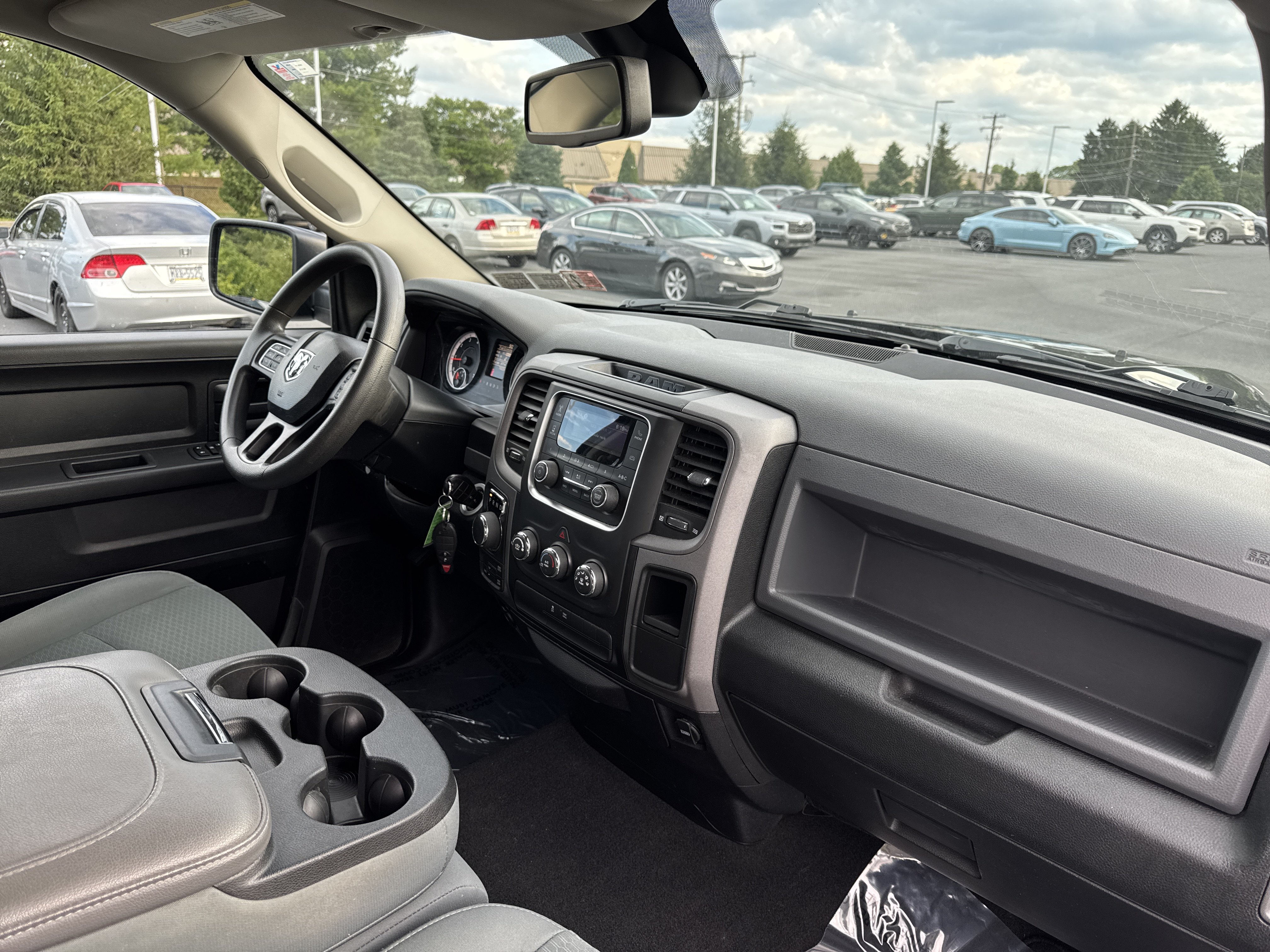 Used 2018 RAM 1500 Express AWD/4WD image 14