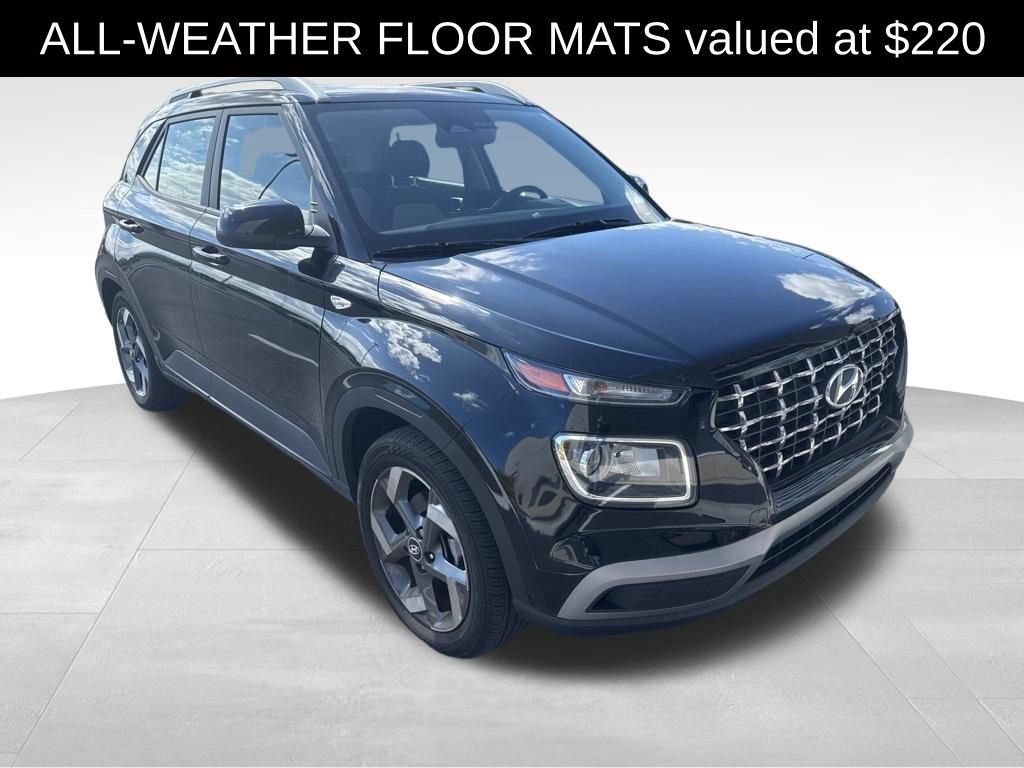 Used 2024 Hyundai Venue SEL FWD image 2