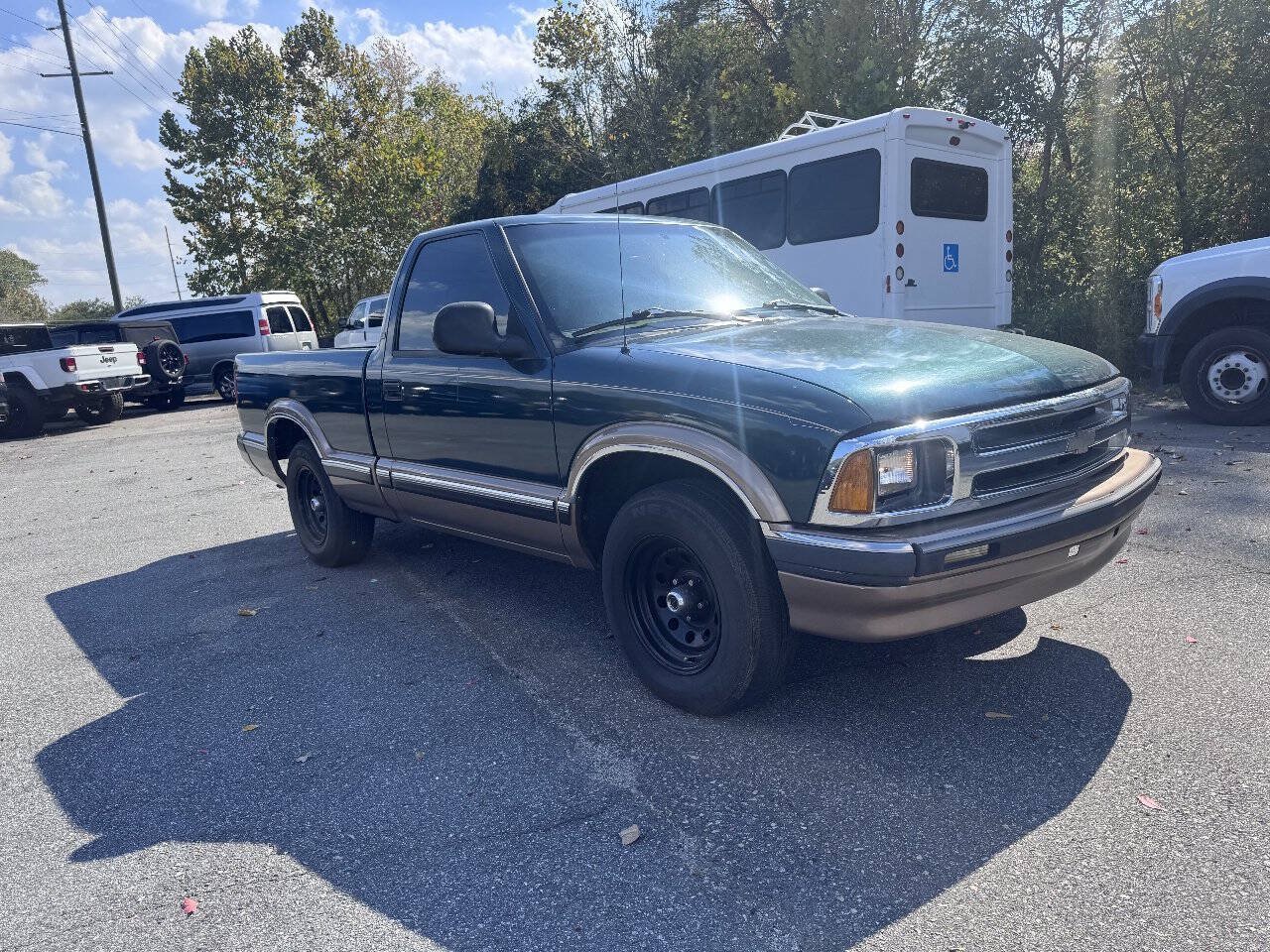 Used 1996 Chevrolet S10 Pickup LS RWD image 7