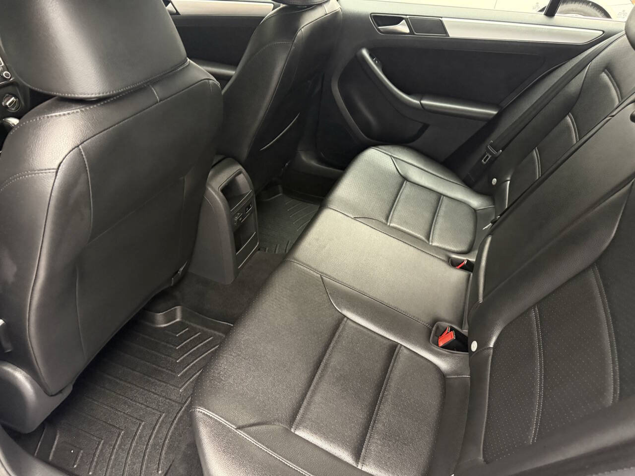 Used 2013 Volkswagen Jetta SE FWD image 18