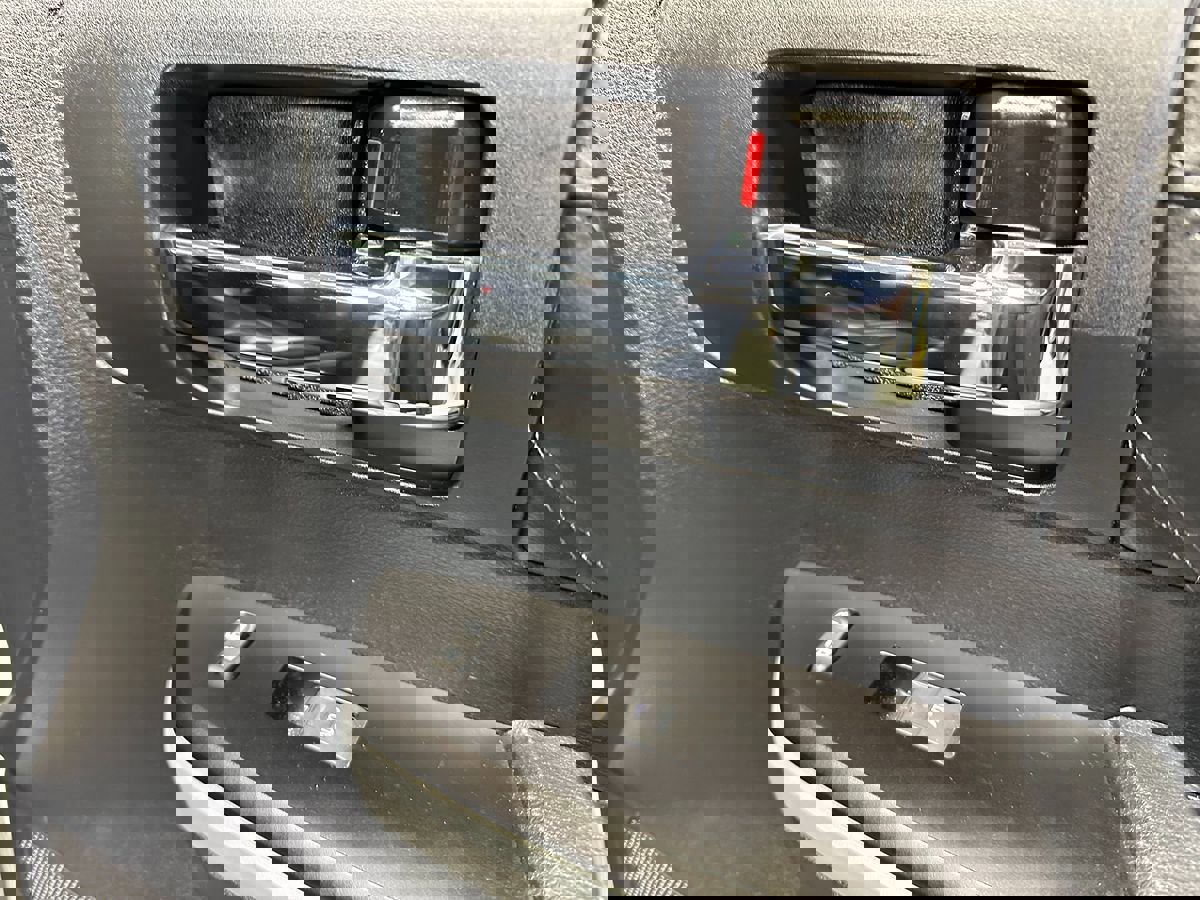 Used 2019 Toyota Tundra Platinum image 9