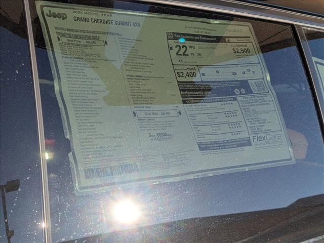 New 2025 Jeep Grand Cherokee Summit w/ Adv Protech Group IV image 20