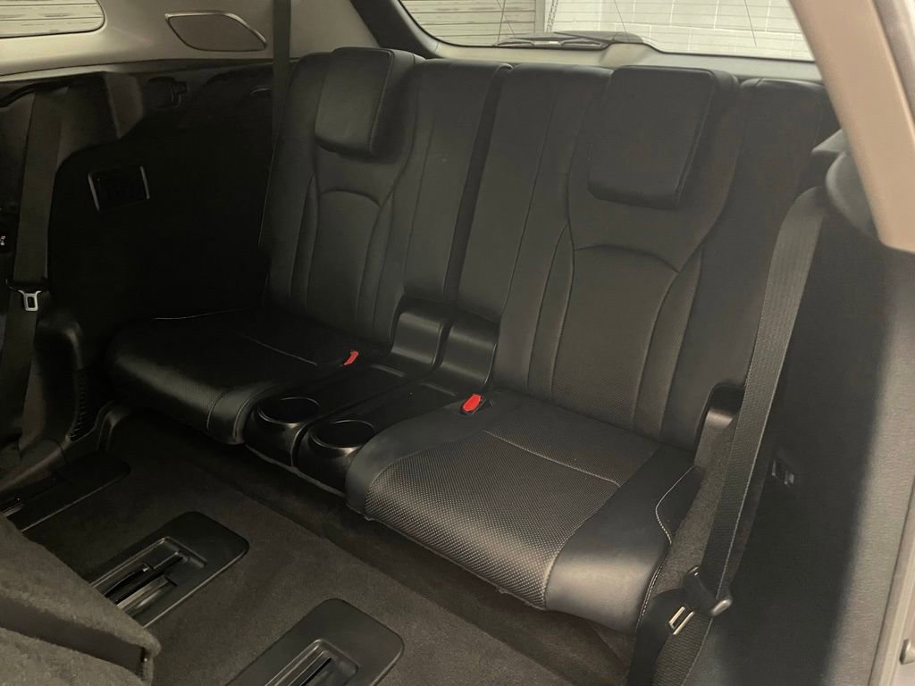 Used 2020 Lexus RX 350L Luxury w/ Accessory Package FWD image 24