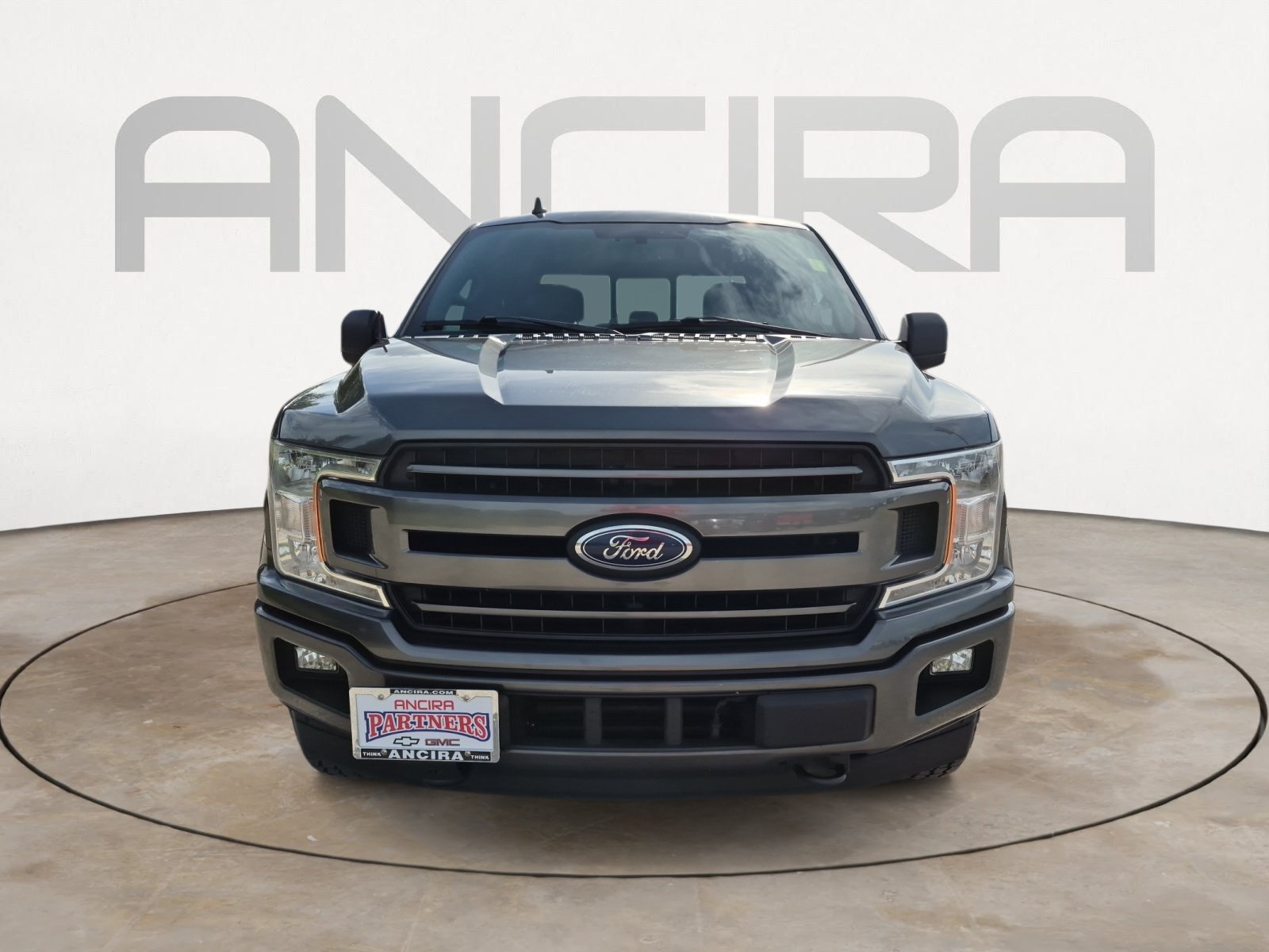 Used 2018 Ford F150 XLT w/ Equipment Group 302A Luxury AWD/4WD image 4