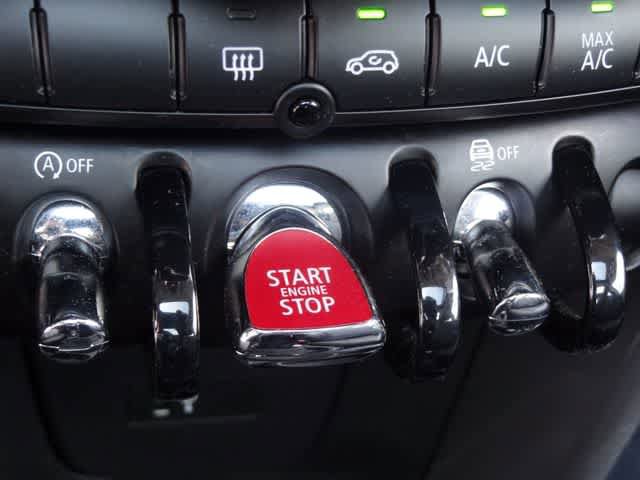Used 2020 MINI Cooper 2-Door Hardtop image 33