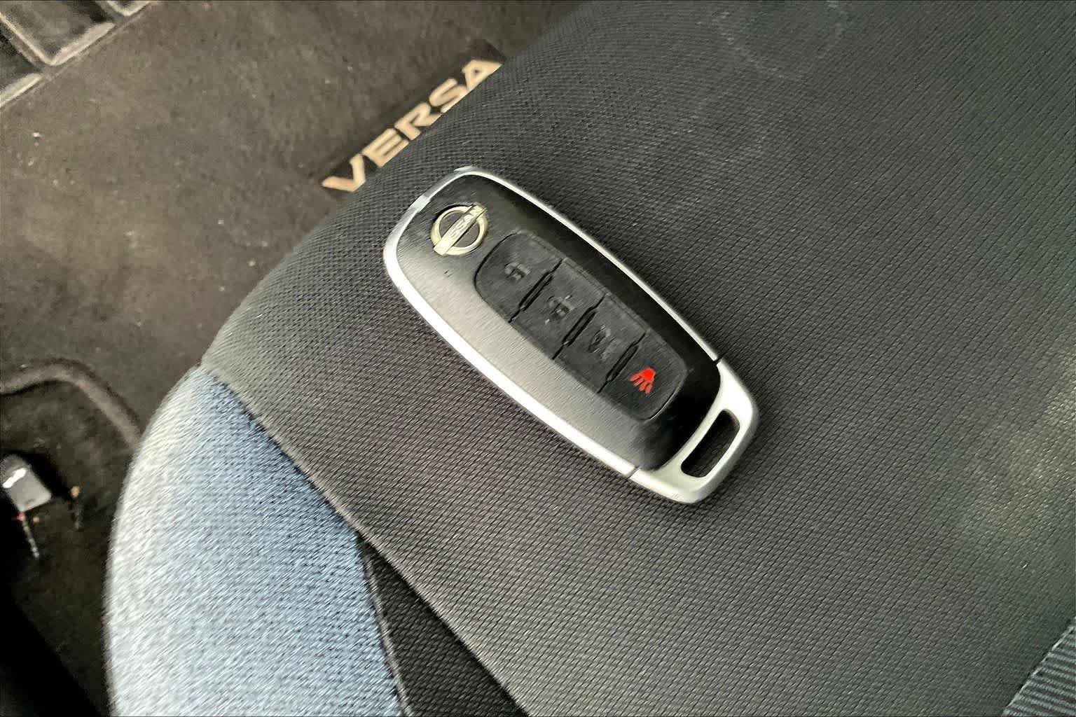 Used 2023 Nissan Versa SV FWD image 19