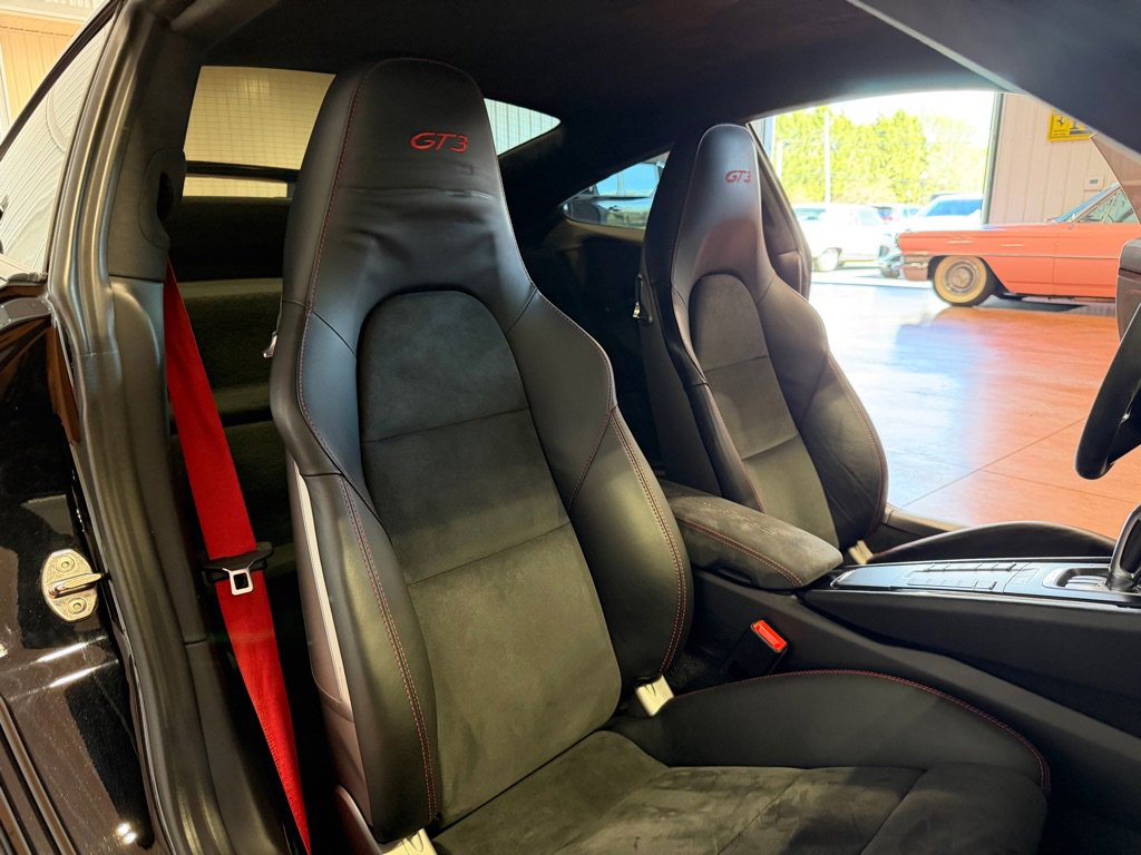 Used 2018 Porsche 911 GT3 image 26
