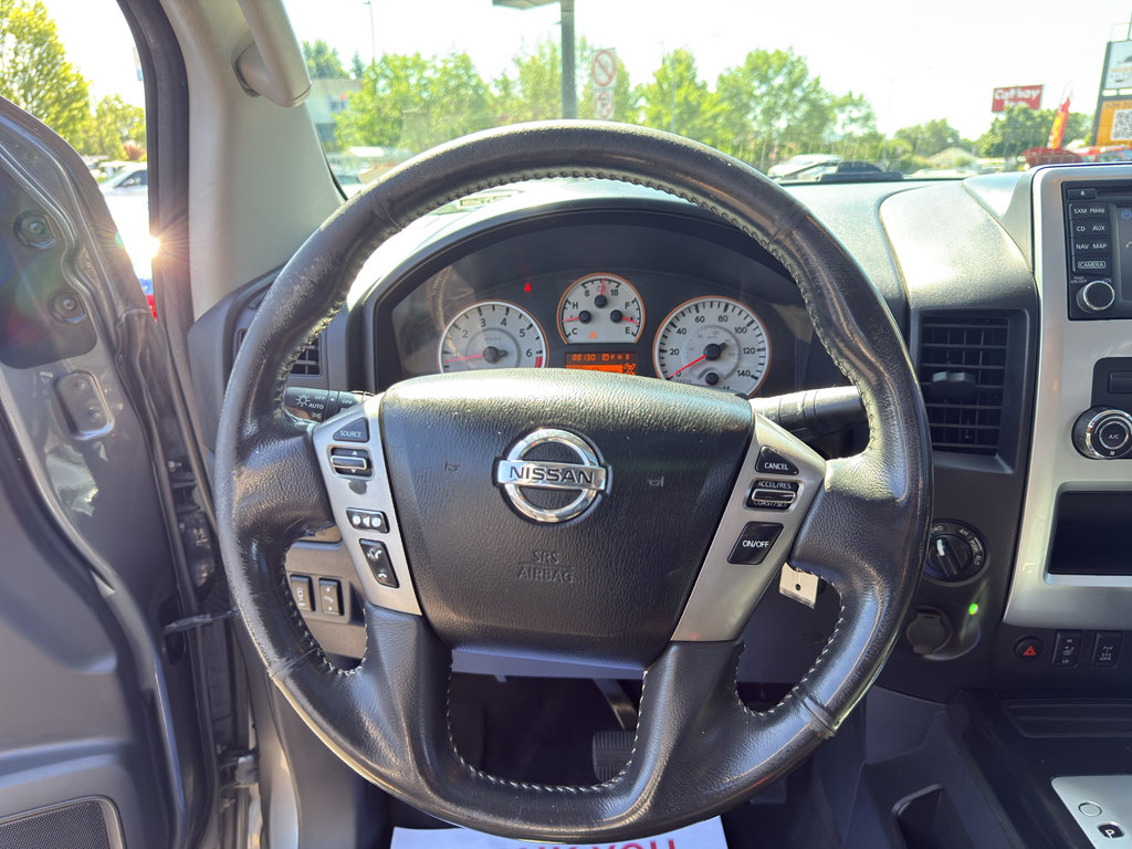 Used 2015 Nissan Titan PRO-4X w/ Pro-4x Luxury Package AWD/4WD image 21