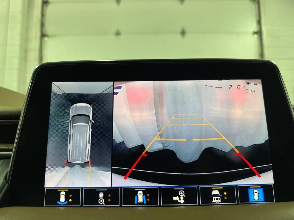 Used 2021 Chevrolet Suburban Premier w/ Premium Package image 29