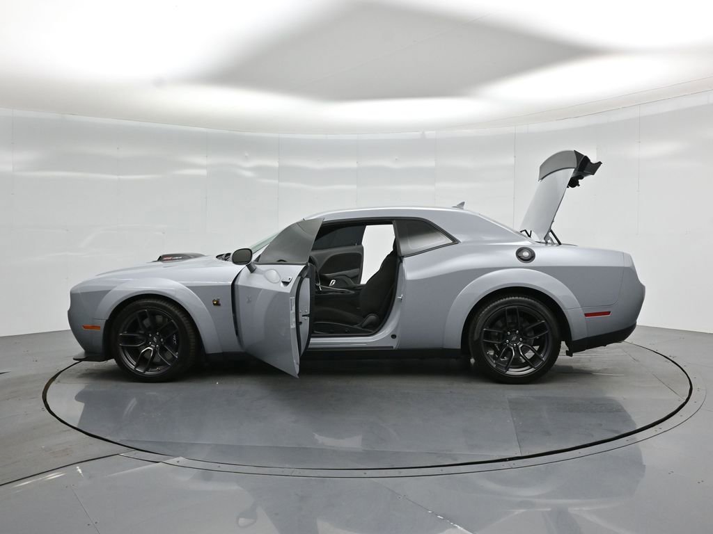 Used 2021 Dodge Challenger R/T Scat Pack RWD image 33