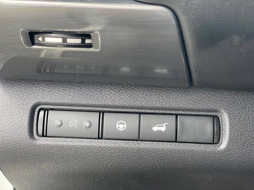 Certified 2022 Nissan Pathfinder SL AWD/4WD image 16