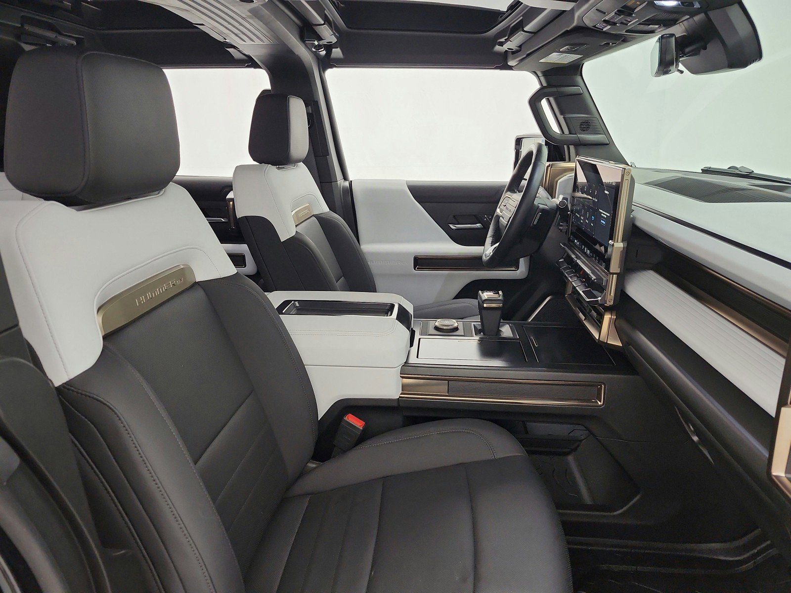 Used 2024 GMC Hummer EV 2X w/ LPO, Sport Package image 18