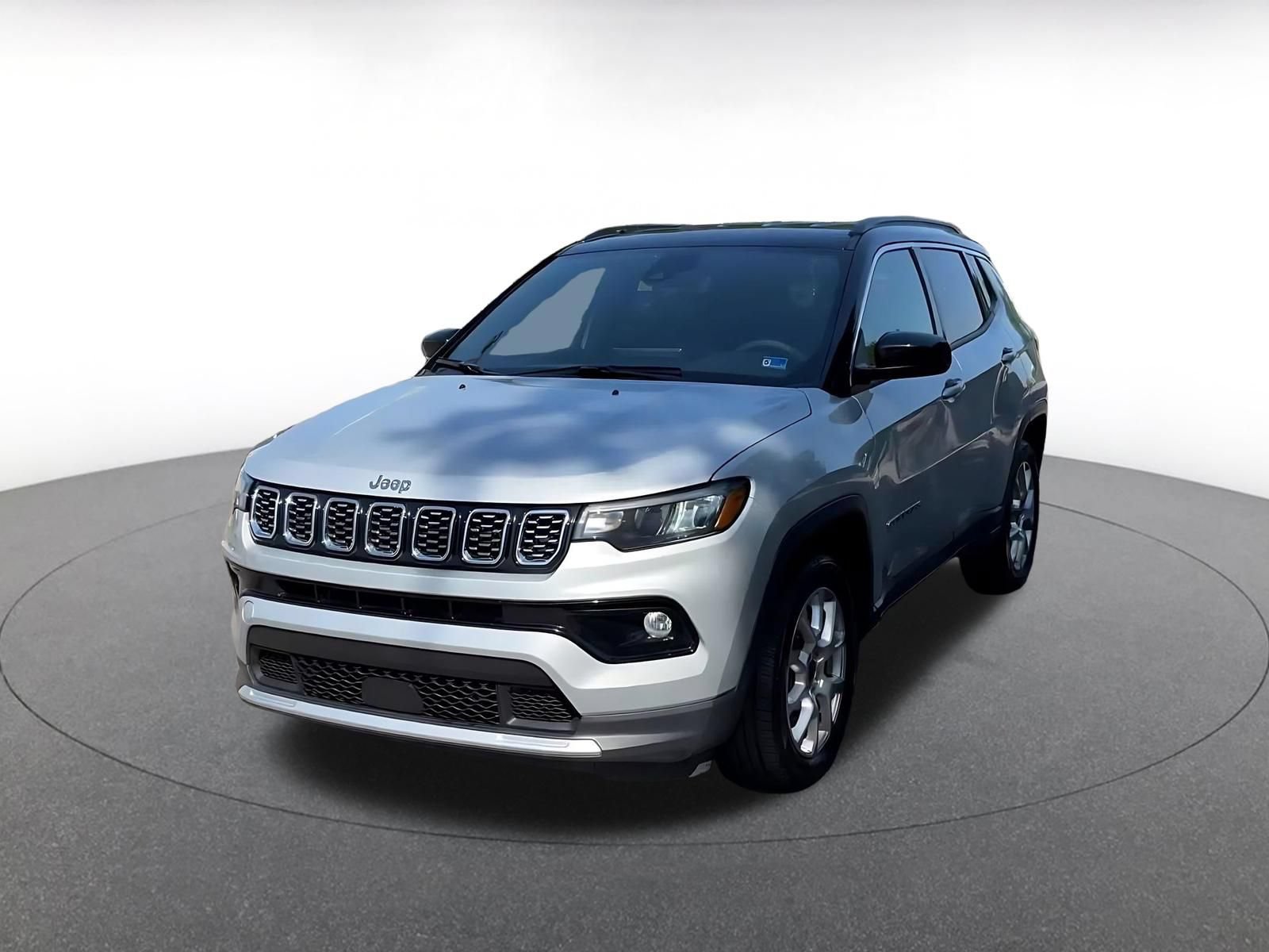 Used 2025 Jeep Compass Limited AWD/4WD image 7