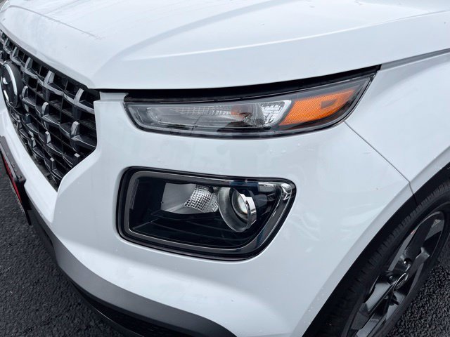 New 2026 Hyundai Venue SEL FWD image 13