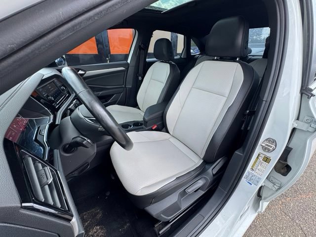 Used 2021 Volkswagen Jetta R-Line FWD image 9