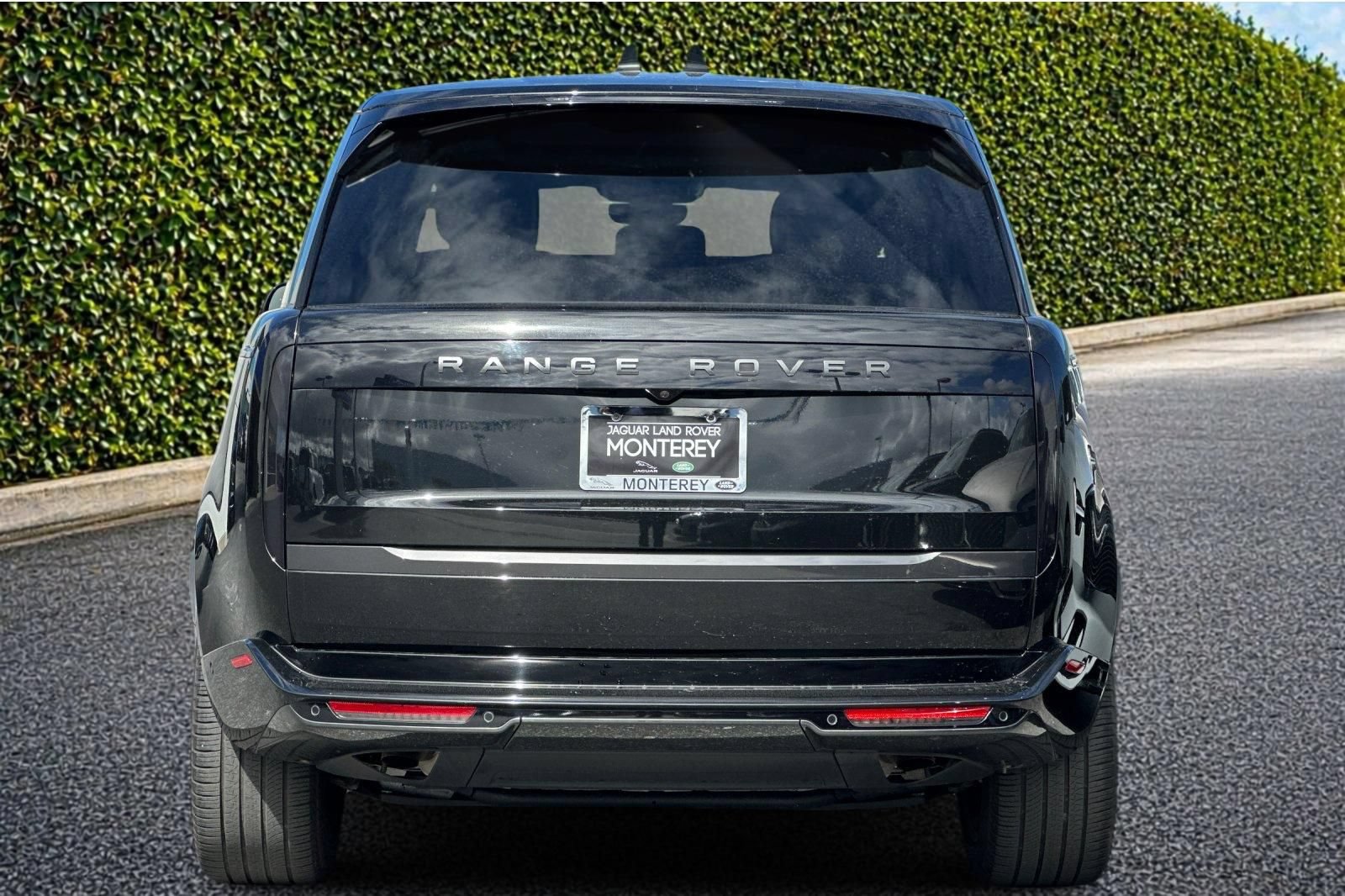 Used 2024 Land Rover Range Rover SE AWD/4WD image 5