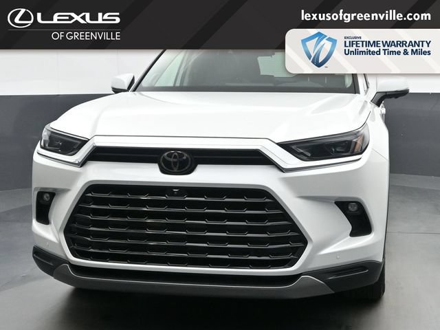 Used 2025 Toyota Grand Highlander AWD image 3