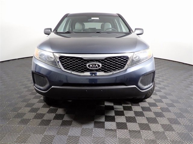 Used 2011 Kia Sorento 2WD image 4