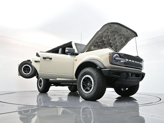 Used 2025 Ford Bronco Badlands AWD/4WD image 33