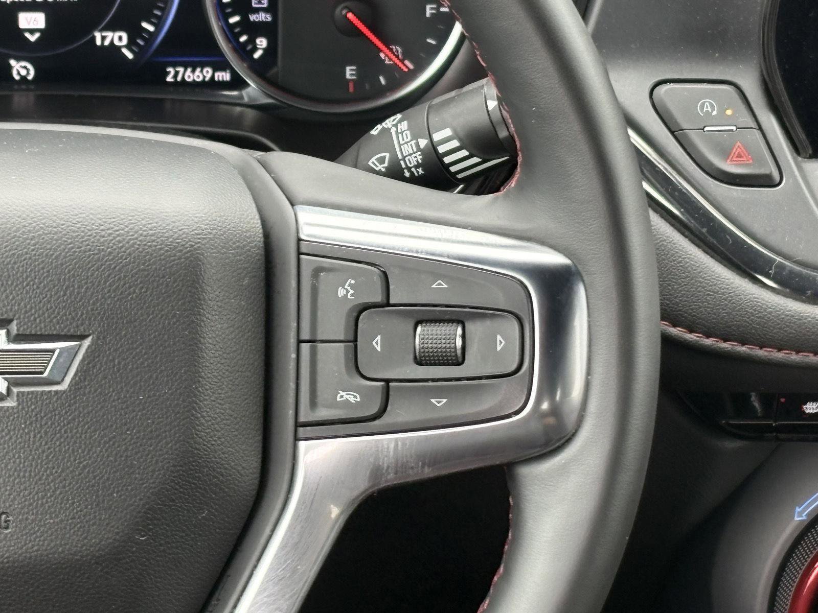 Used 2025 Chevrolet Blazer RS image 12