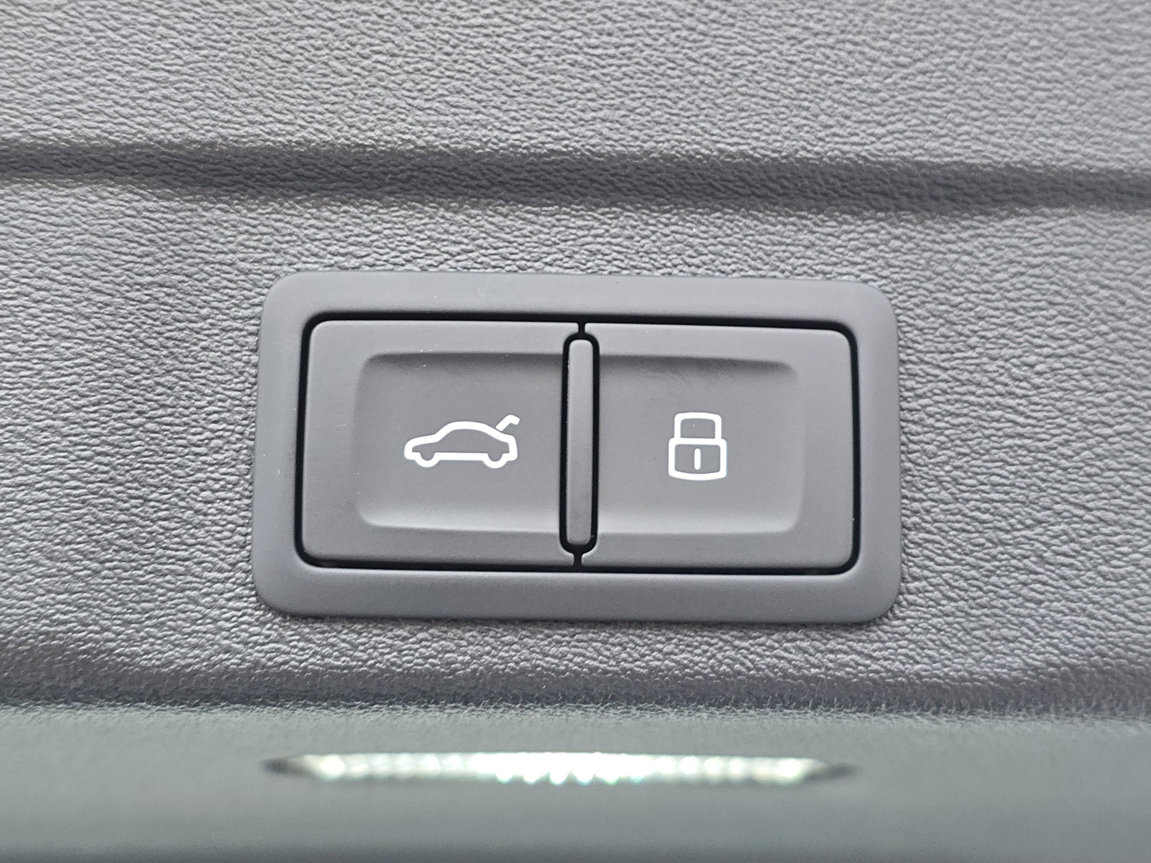 New 2025 Audi A5 2.0T Premium Plus image 17