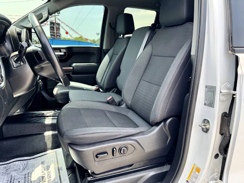 Used 2019 Chevrolet Silverado 1500 LT w/ All-Star Edition image 11