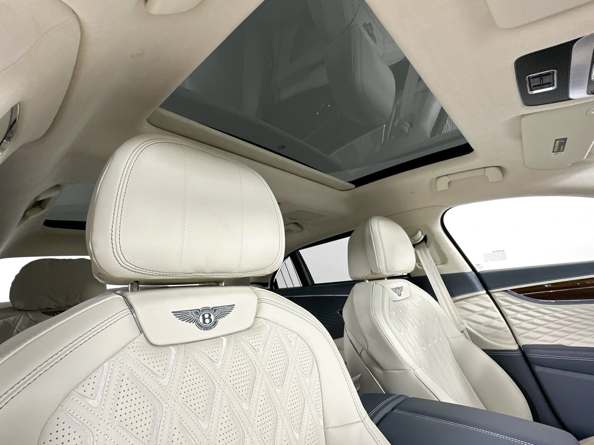 New 2026 Bentley Flying Spur Azure AWD/4WD image 19