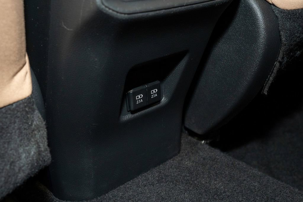 Used 2021 Toyota RAV4 XLE image 8