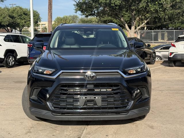 Used 2025 Toyota Grand Highlander AWD image 2