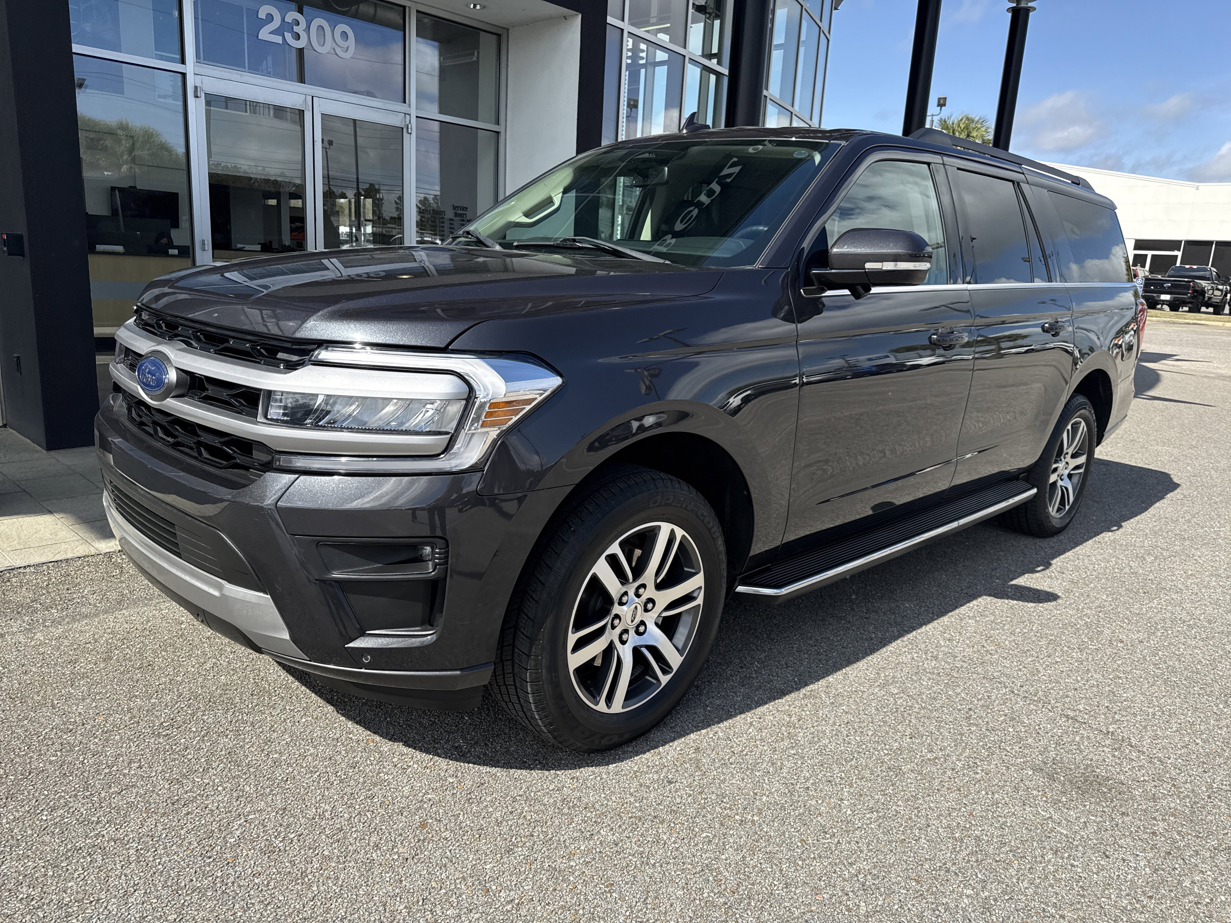 Used 2022 Ford Expedition Max XLT