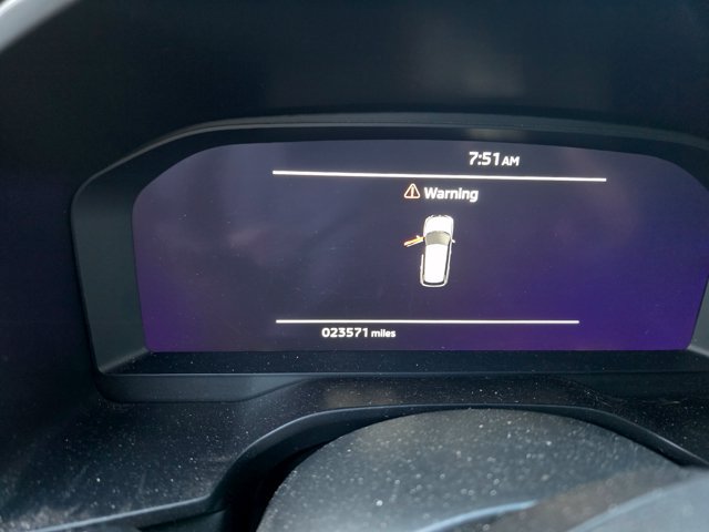Used 2024 Mitsubishi Outlander SE FWD image 2