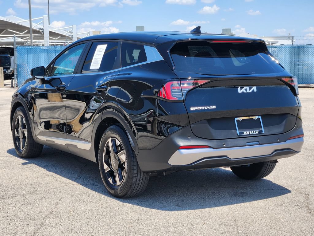 Used 2026 Kia Sportage LX FWD image 7