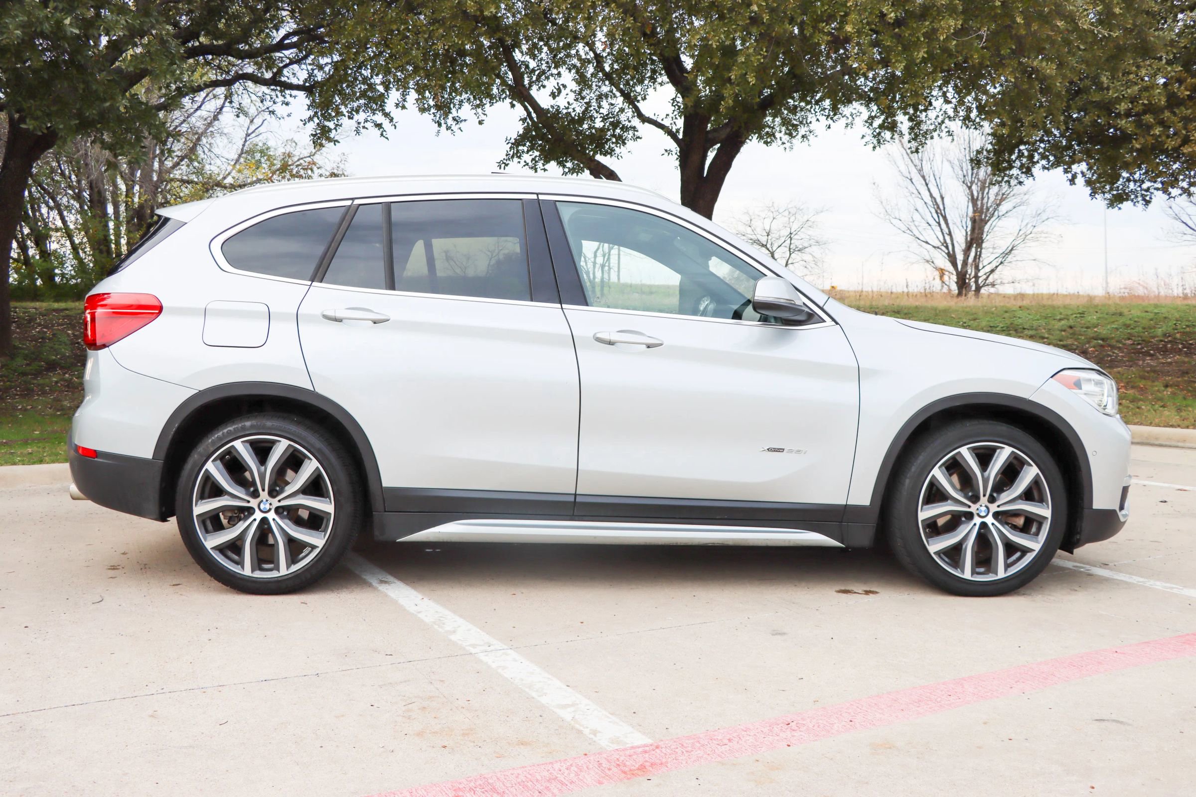 Used 2017 BMW X1 xDrive28i image 7