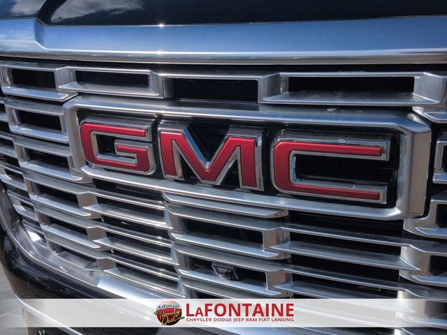 Used 2025 GMC Yukon Denali AWD/4WD image 9