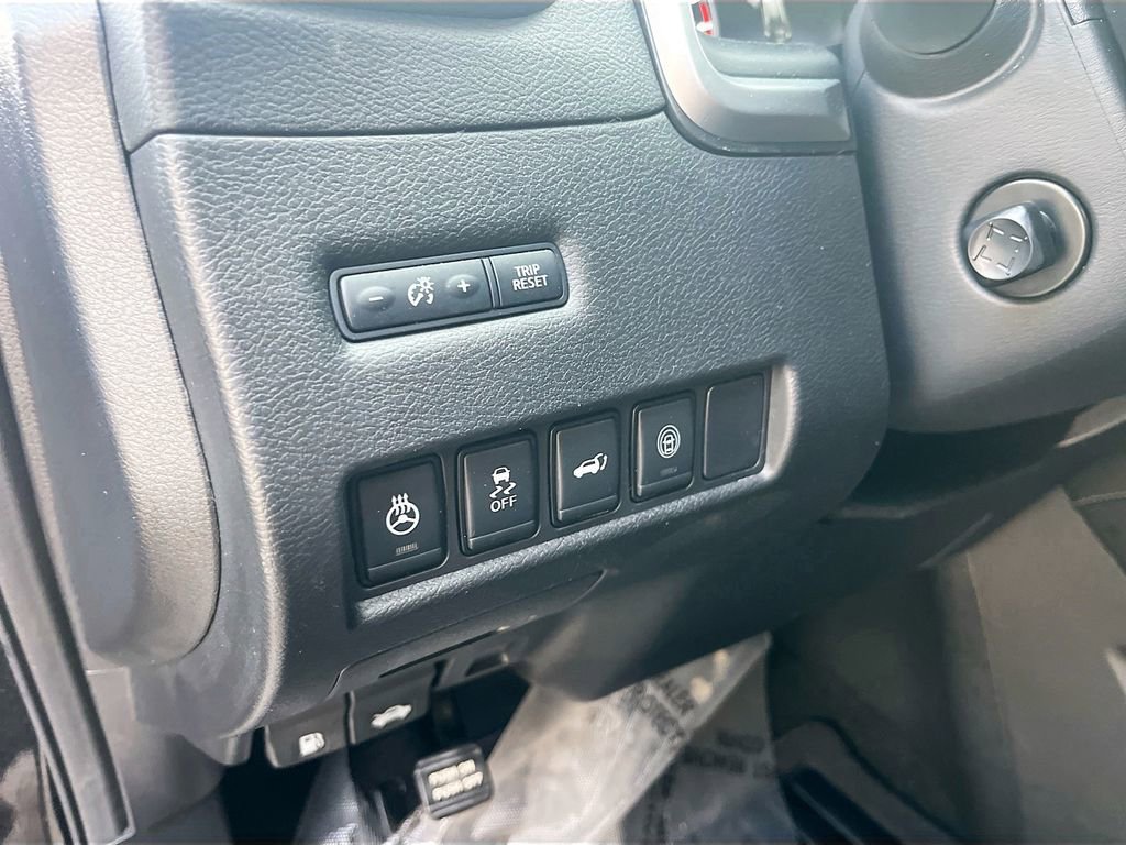 Used 2020 Nissan Murano Platinum w/ Cargo Package FWD image 10