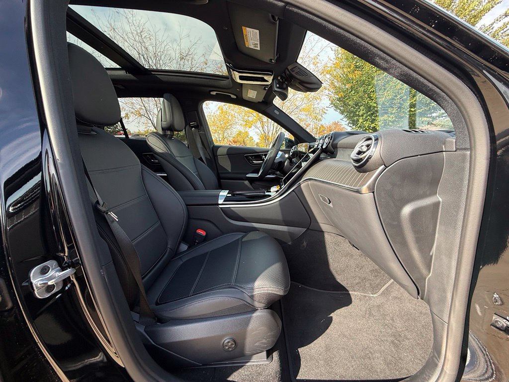 Used 2026 Mercedes-Benz GLC 300 4MATIC image 15