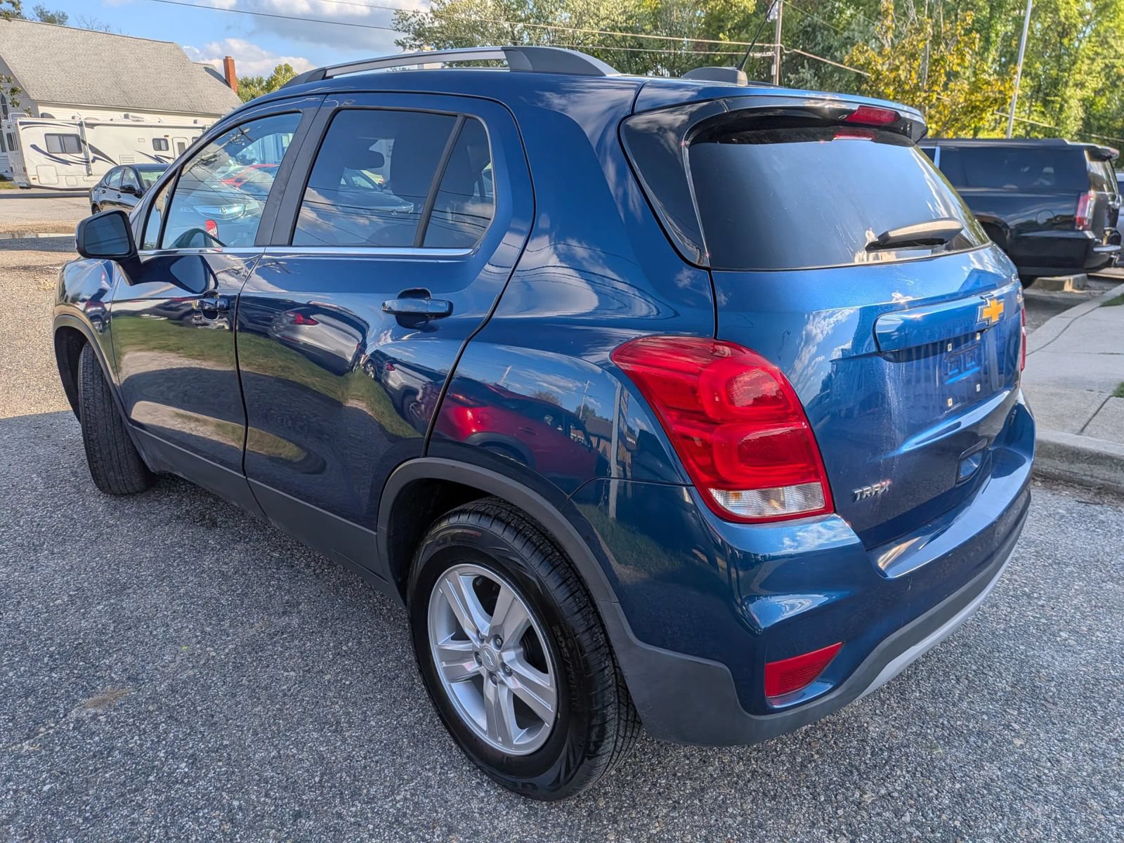 Used 2020 Chevrolet Trax LT FWD image 4