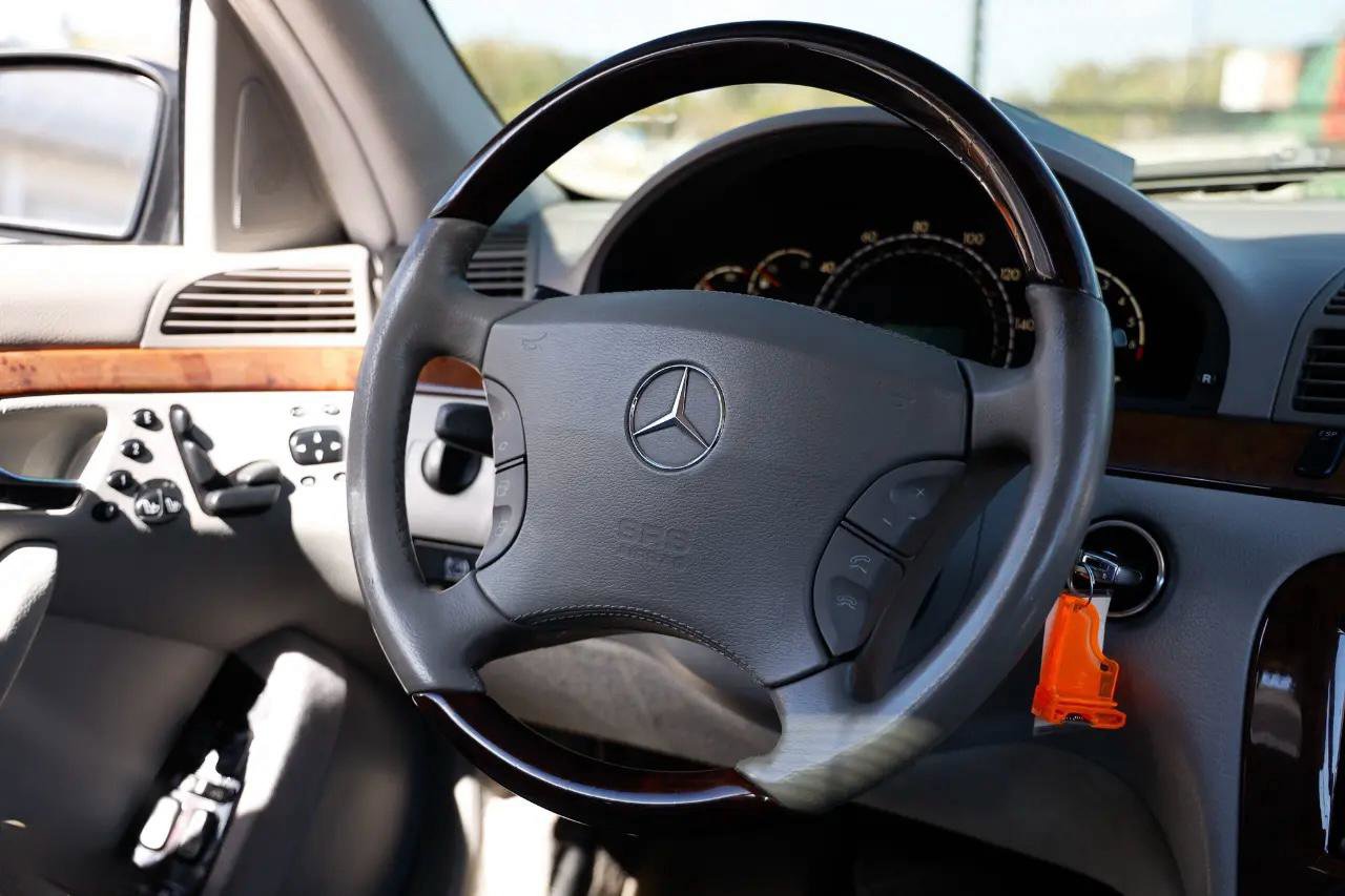 Used 2001 Mercedes-Benz S 500 image 26