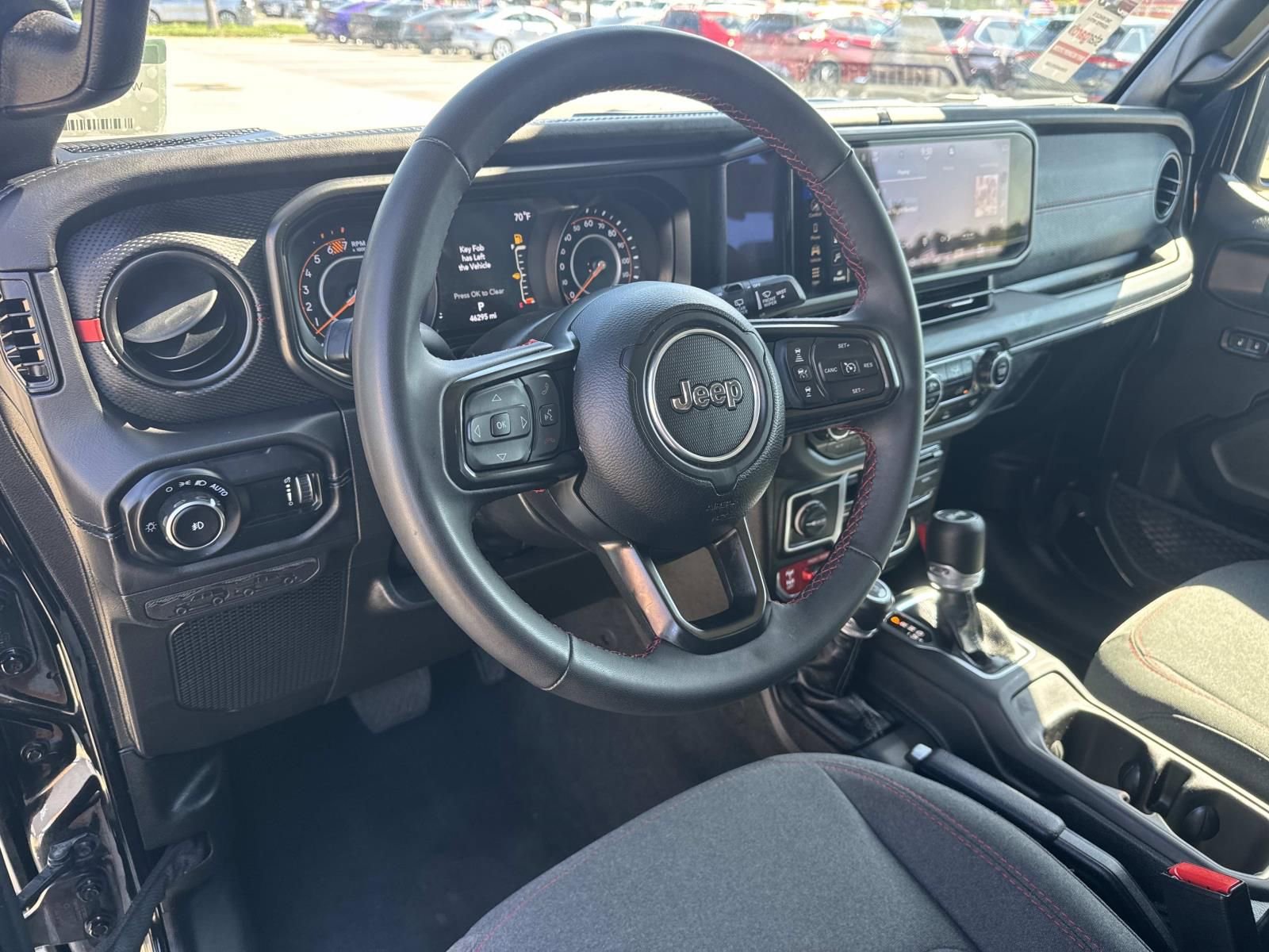 Used 2024 Jeep Wrangler Unlimited Rubicon AWD/4WD image 17