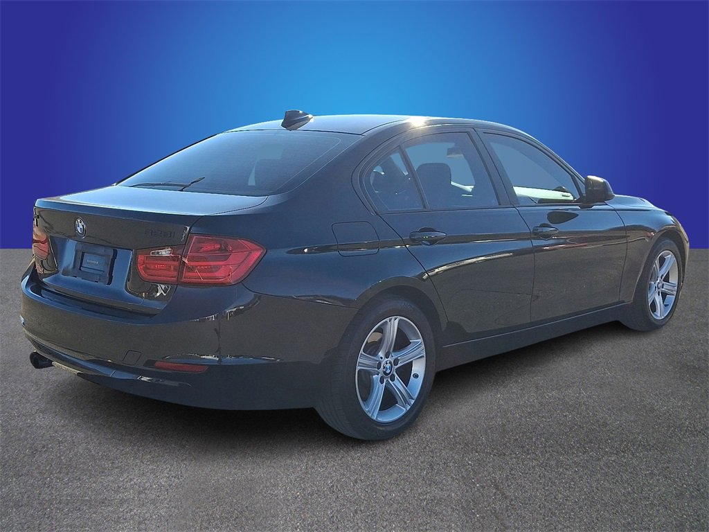 Used 2013 BMW 328i xDrive Sedan image 4
