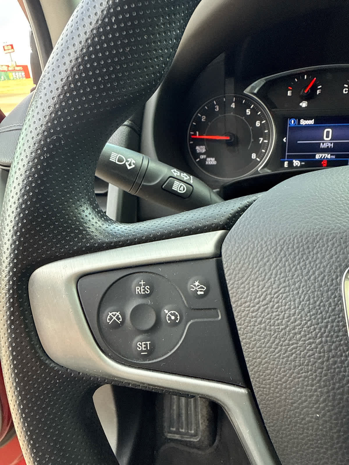 Used 2022 GMC Terrain SLE w/ Driver Convenience Package image 18