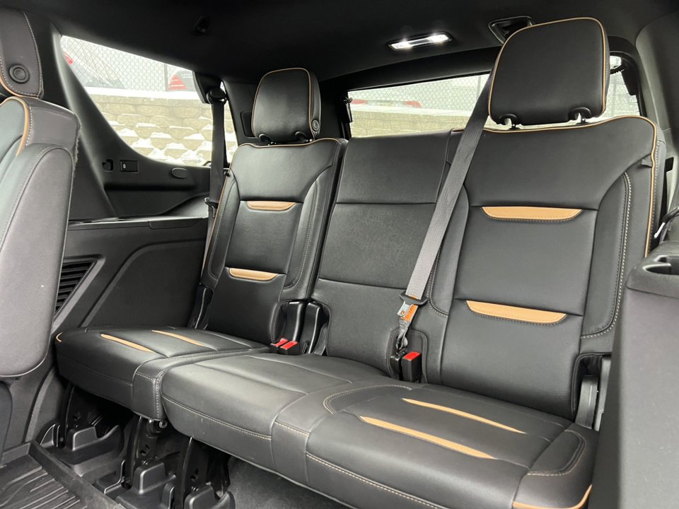 Used 2023 GMC Yukon AT4 w/ AT4 Premium Package image 7