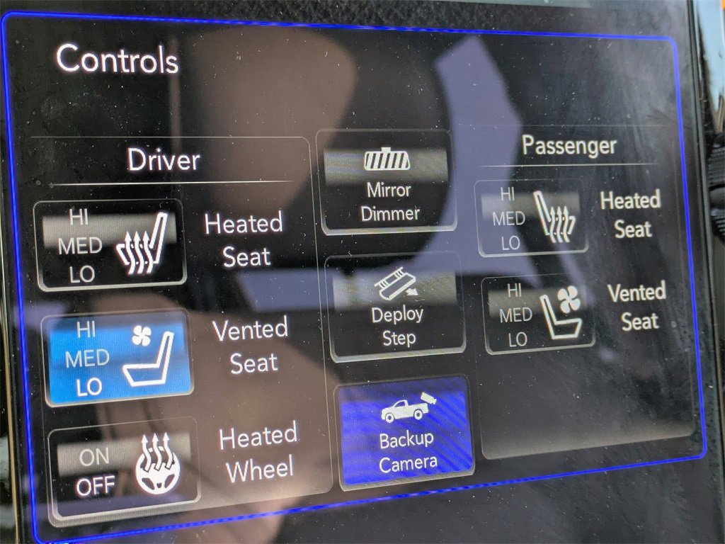 Used 2020 RAM 1500 Limited w/ Bed Utility Group image 23