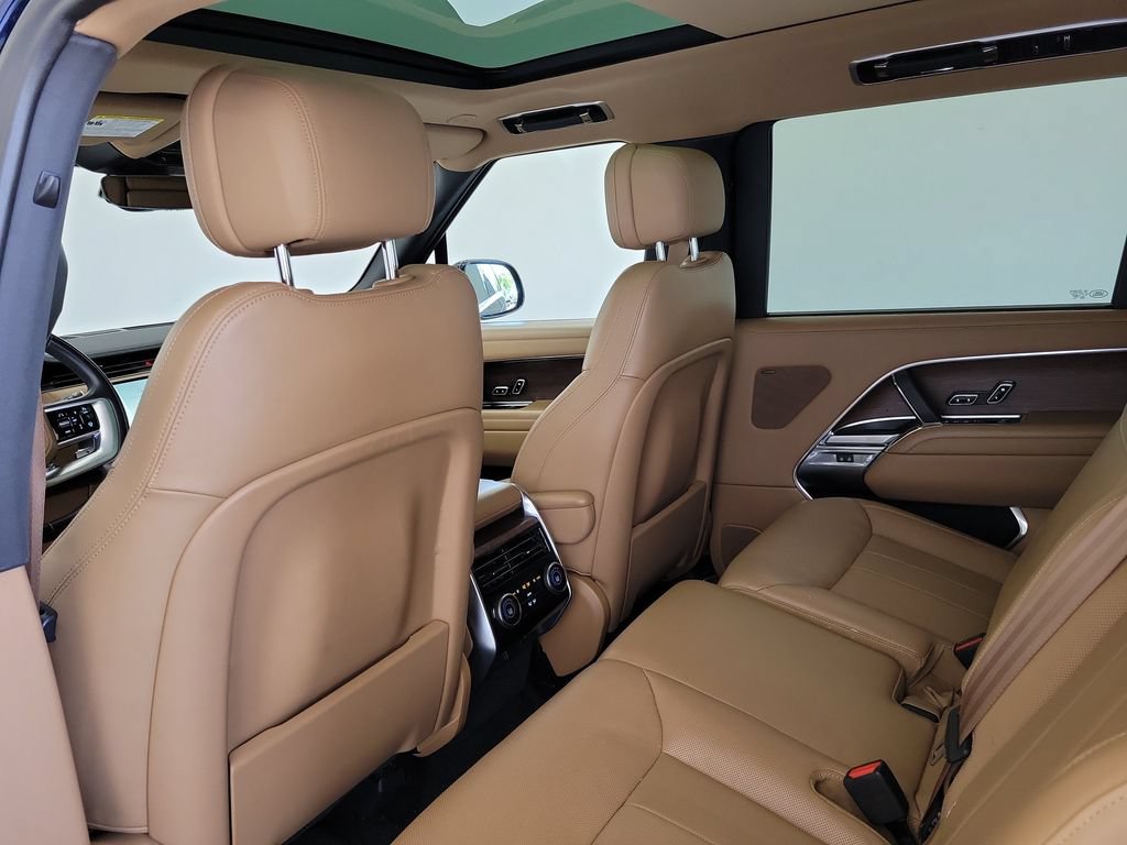 Used 2023 Land Rover Range Rover Long Wheelbase SE AWD/4WD image 15